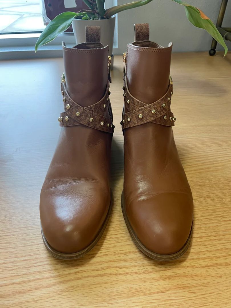 michael kors Women Size 10 Boots