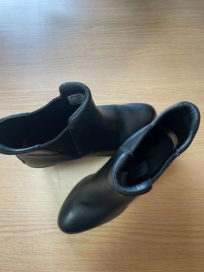 Sorel Women Size 8 Boots