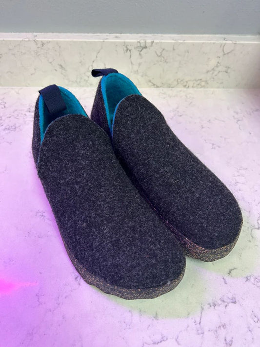 Asportuguesas Women Size 9.5/10 Shoes