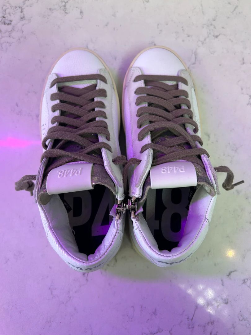 P448 Women Size 7 Shoes