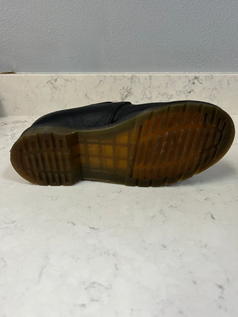 Dr Martens Women Size 6 Shoes