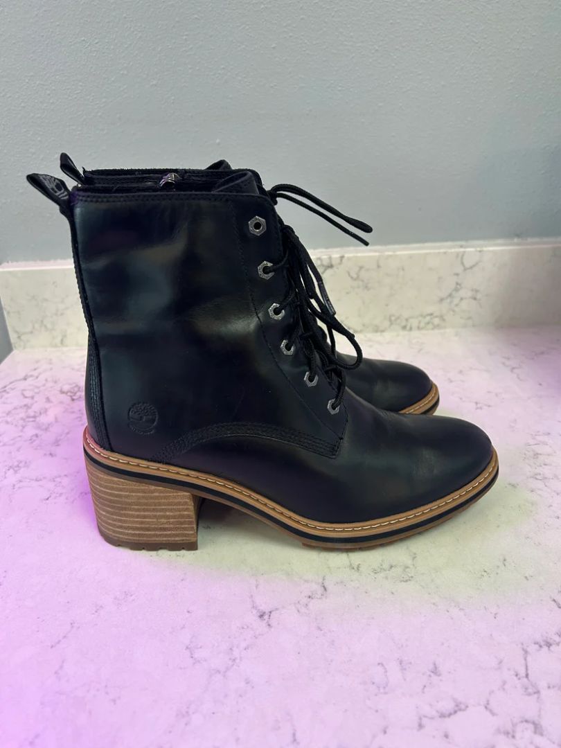 Timberland Women Size 9 Boots