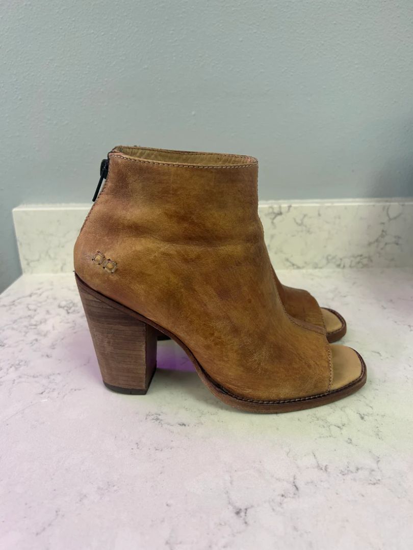Bed Stu Women Size 8.5 Boots