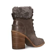 UGG Women Size 8 Boots