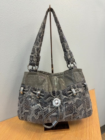 B Makowsky Grey Snakeskin pattern, Silver hardware, Magnetic Closure Bag