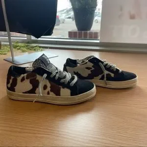 P448 sneaker 6 Cow print lace tennis shoe
