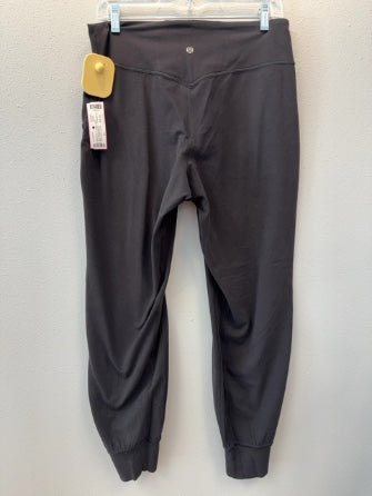 Lululemon 10 Black slip on jogger plain