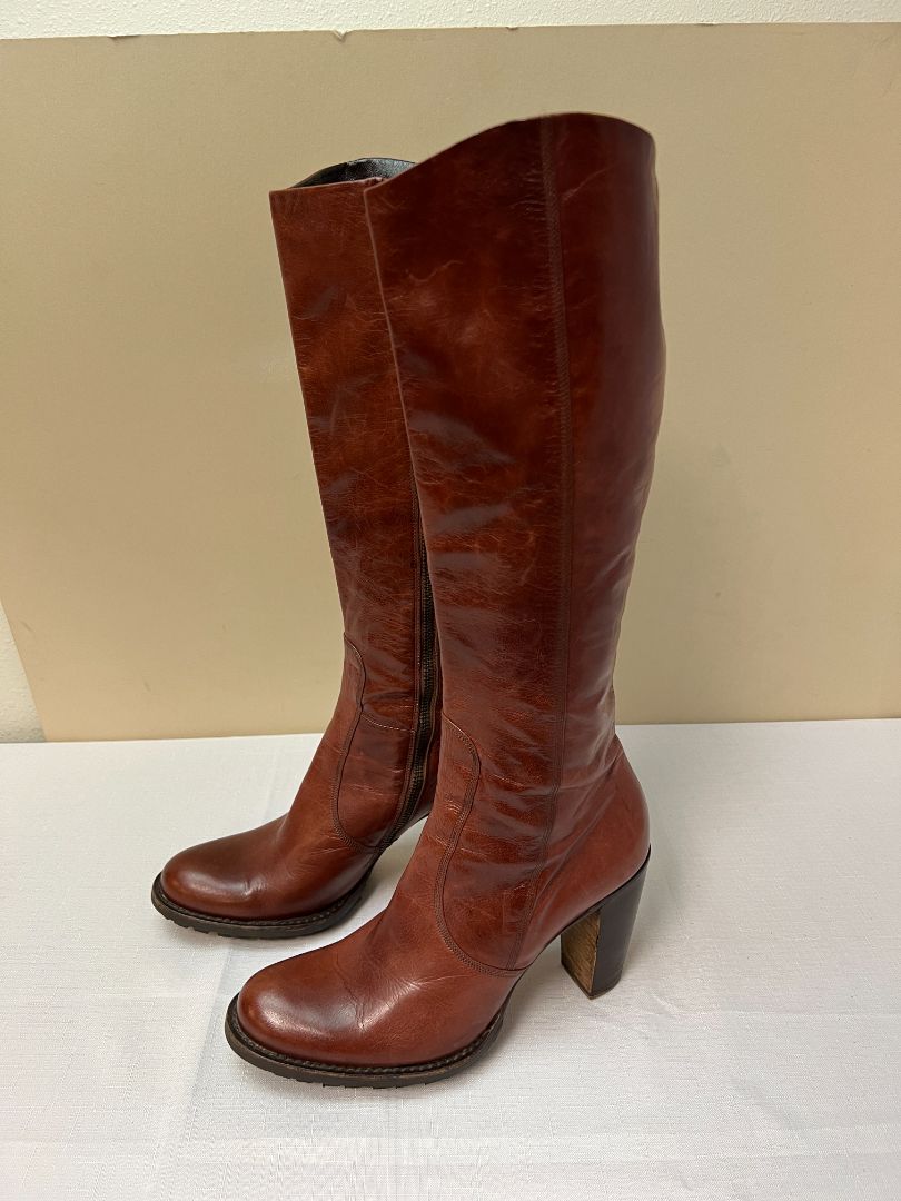 Rocco P. Women Size 8.5 - 9 Boots