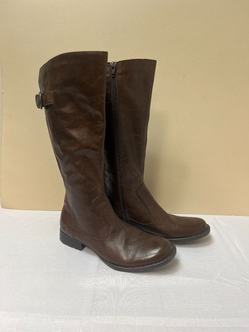 Born Women Size 7 Boots