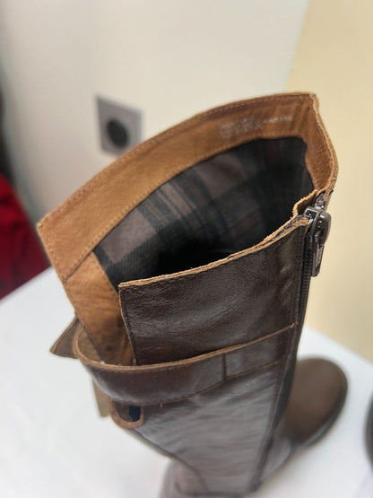 Born Women Size 7 Boots