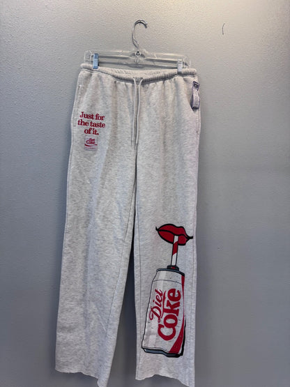 coca cola M Grey Diet Coke Lips