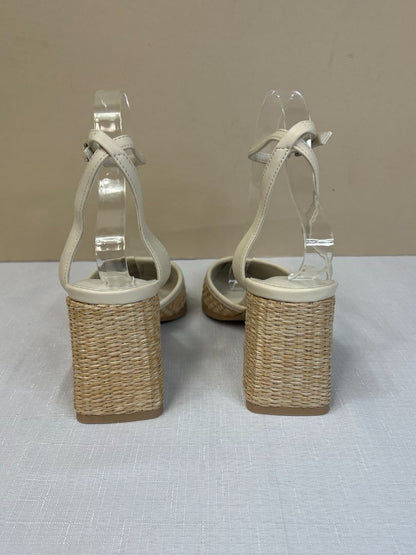 Oasis Society size 8 Heel