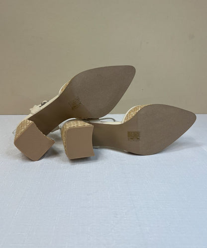 Oasis Society size 8.5 Heel