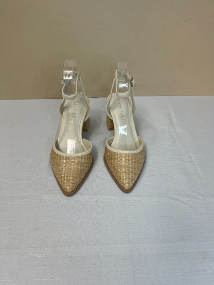 Oasis Society size 7.5 Tan Straw Point Toe Heel