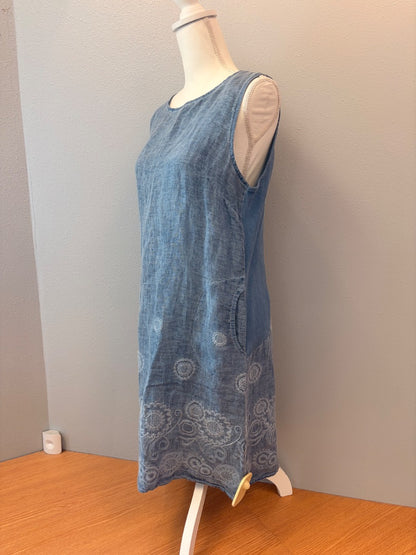 Anthropologie M Blue NWT linen w/ flrl embrdry