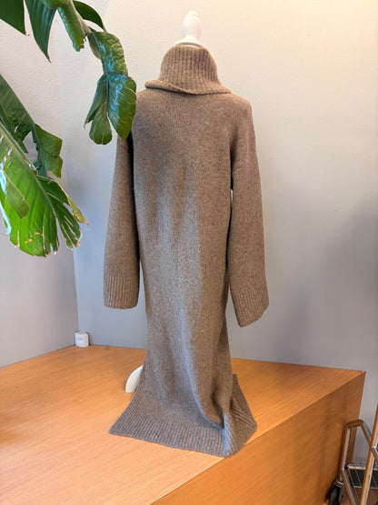 Promesa S Brown LS Turtleneck Sweater