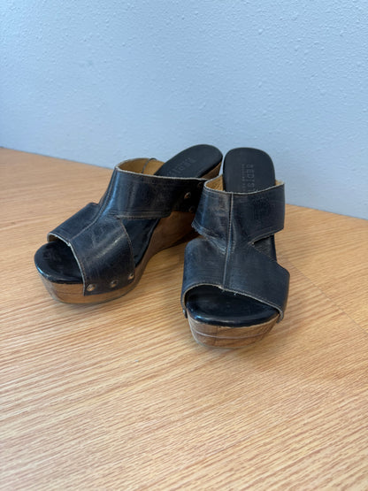 Bed|Stu 8.5 Black Gen. leather wedge sandal w/ wood wedge