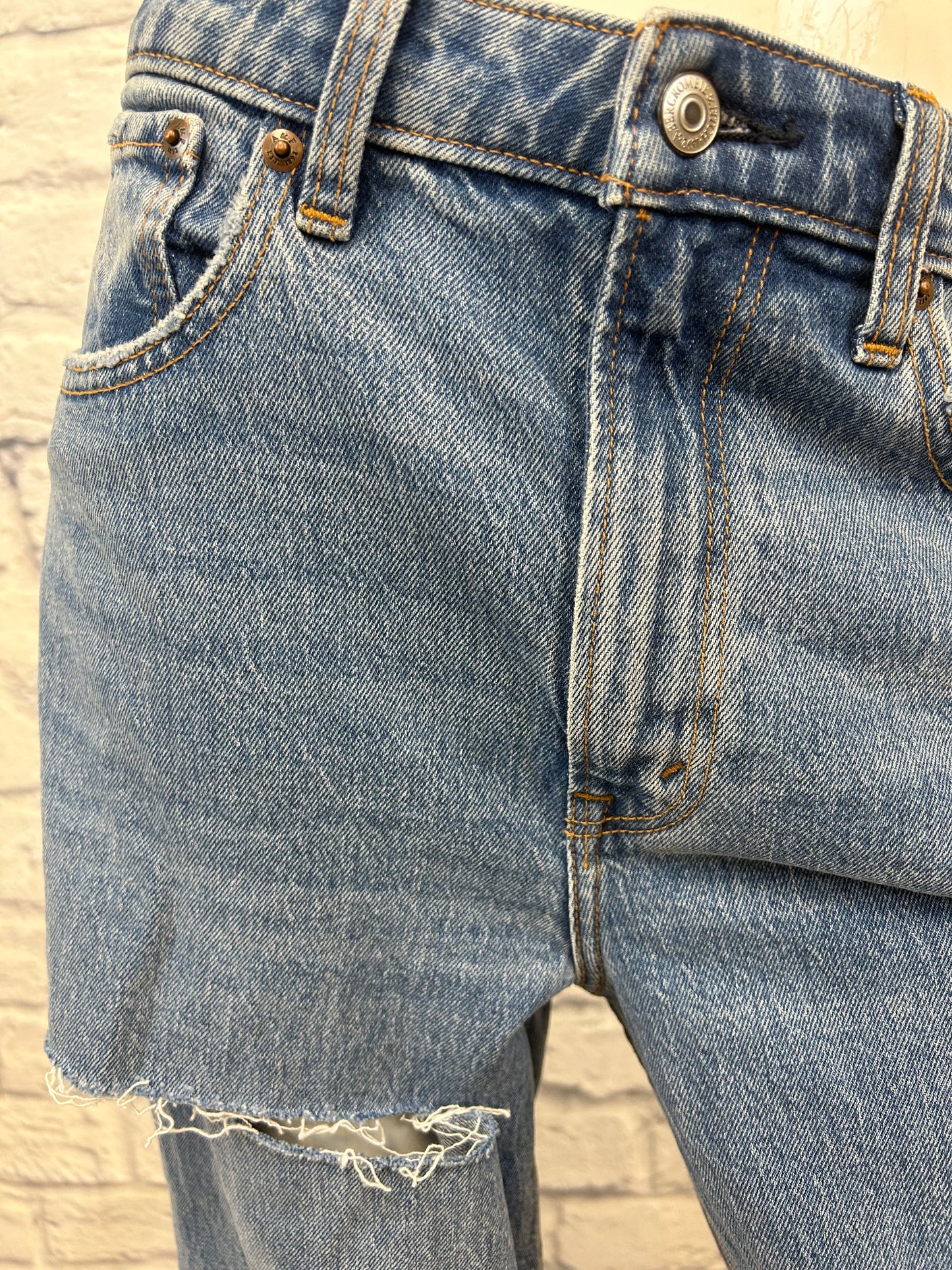 Abercrombie & Fitch "The 90s Relaxed High Rise" Jean