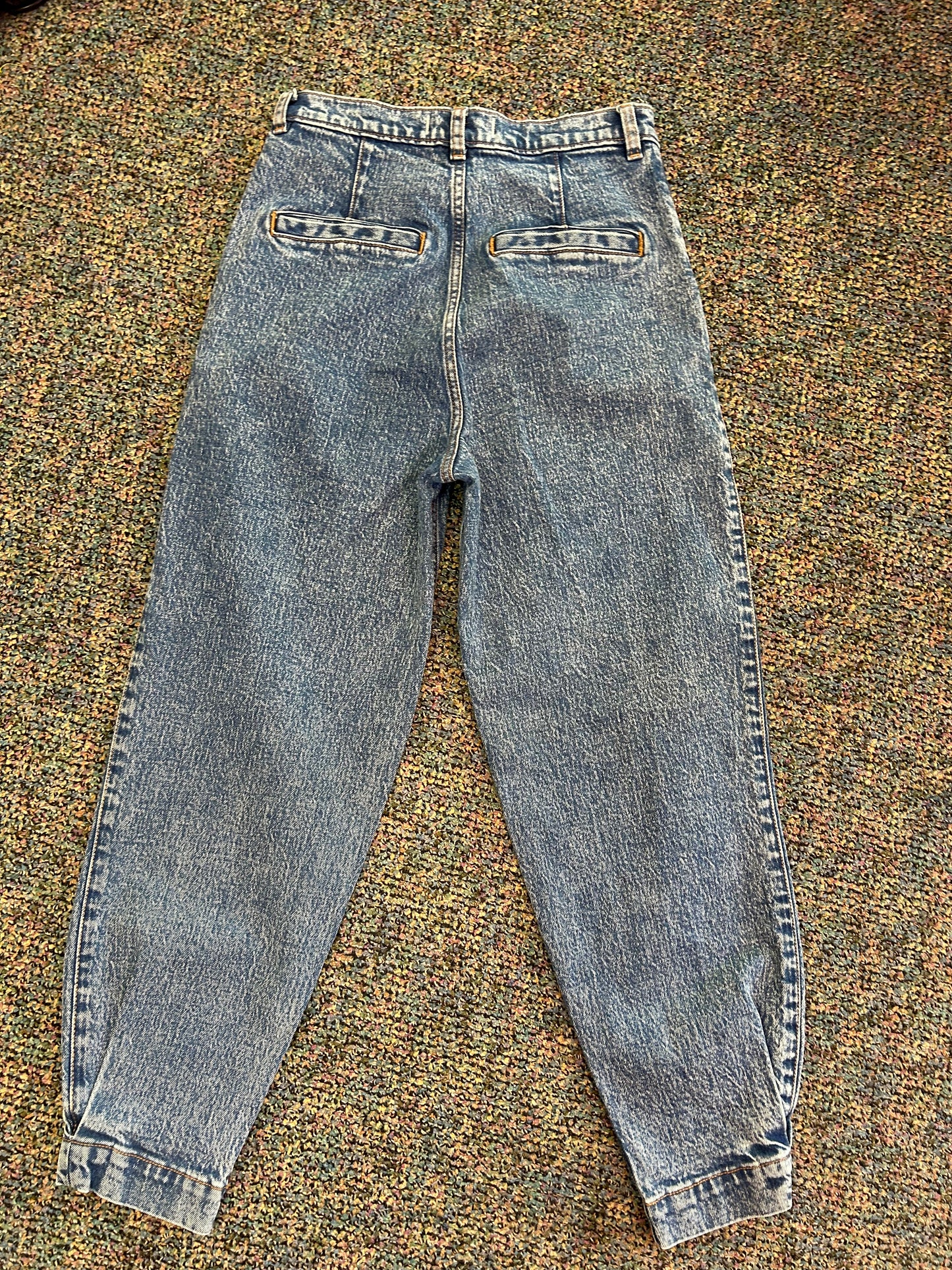 Abercrombie & Fitch " Ultra High-Rise 90's Jogger Style Mom Jean"