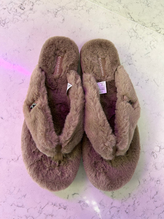 Koolaburra by Ugg "Furr-ee Flip-Flop"