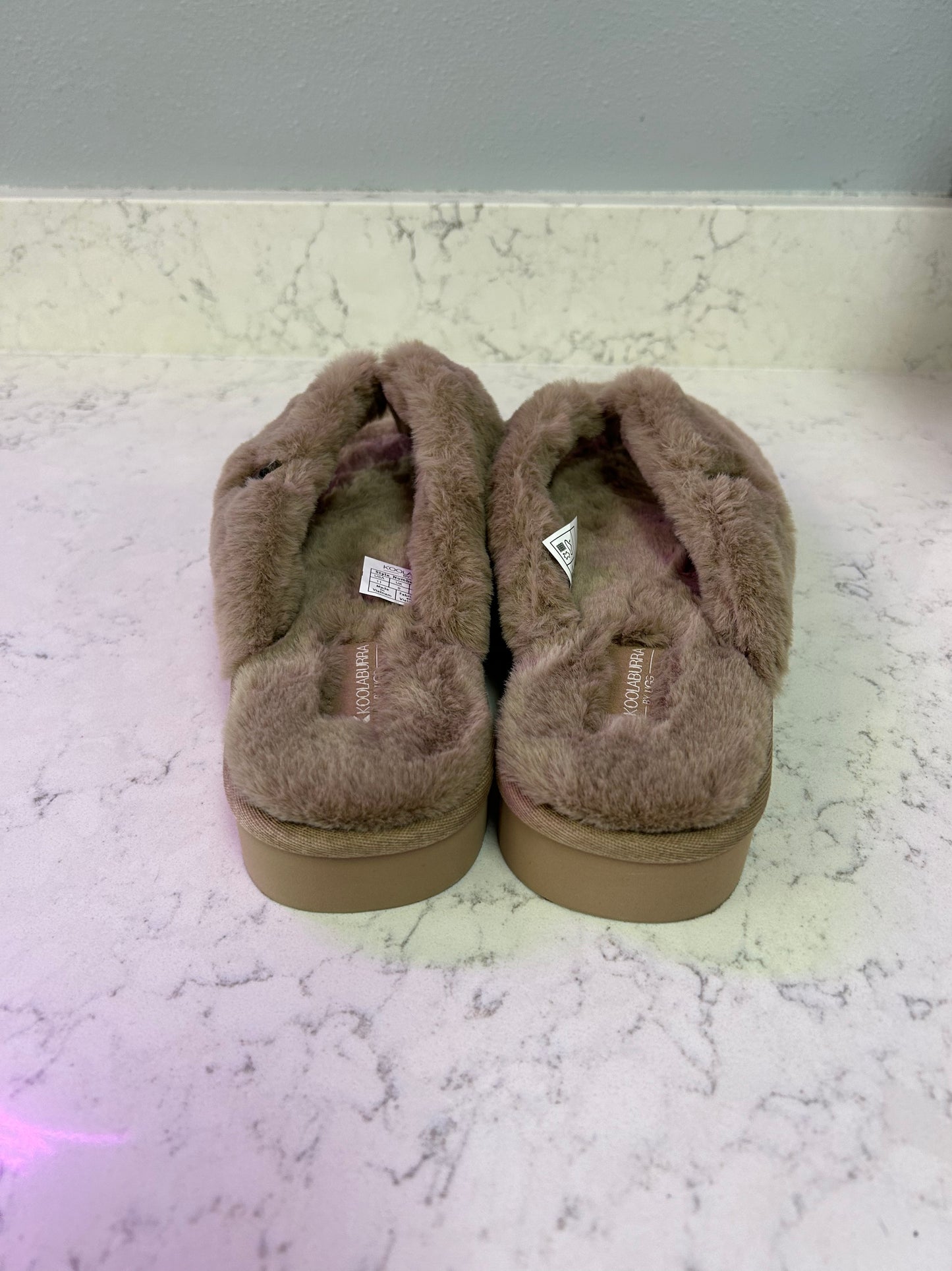 Koolaburra by Ugg "Furr-ee Flip-Flop"