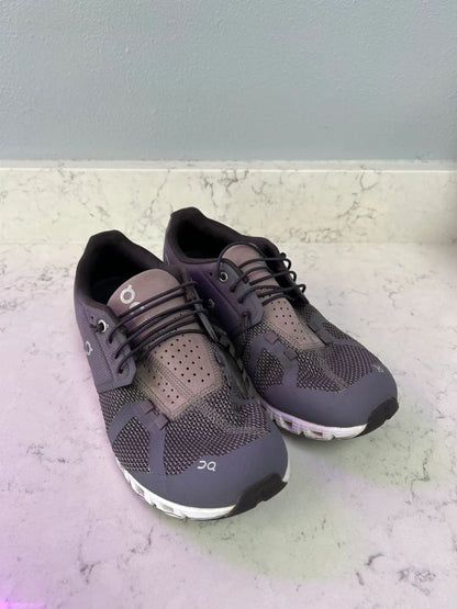 On cloud Women Size 9.5 Shoes