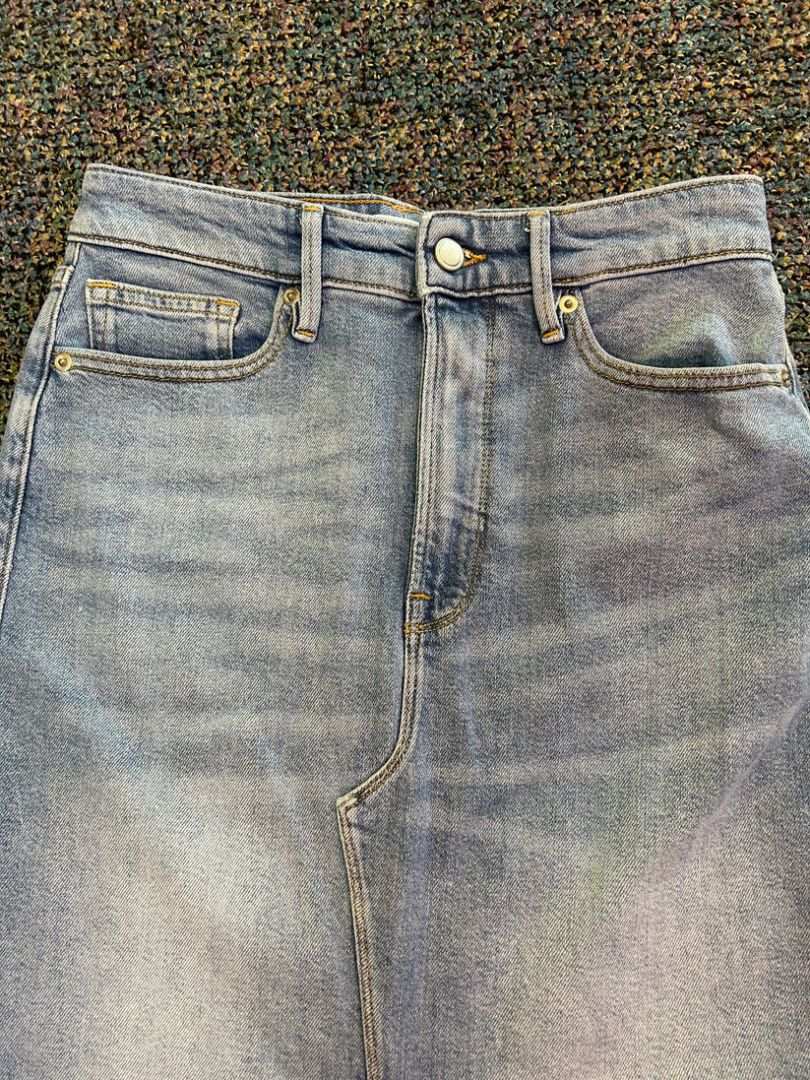 Good American Denim Front Slit Skirt