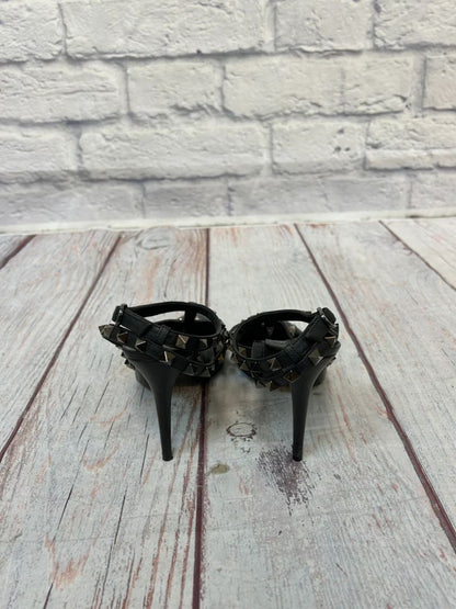 Valentino Women Size 7.5/8 Shoes
