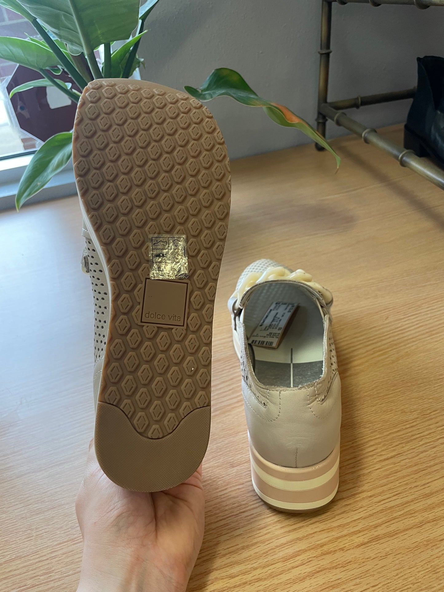 Dolce Vita "Jhenee Perforated" Sneaker