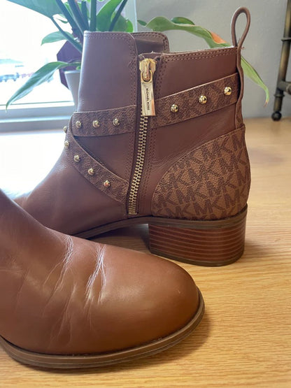 michael kors Women Size 10 Boots