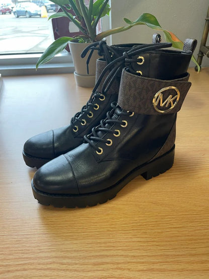 MMK Women Size 6.5 Boots