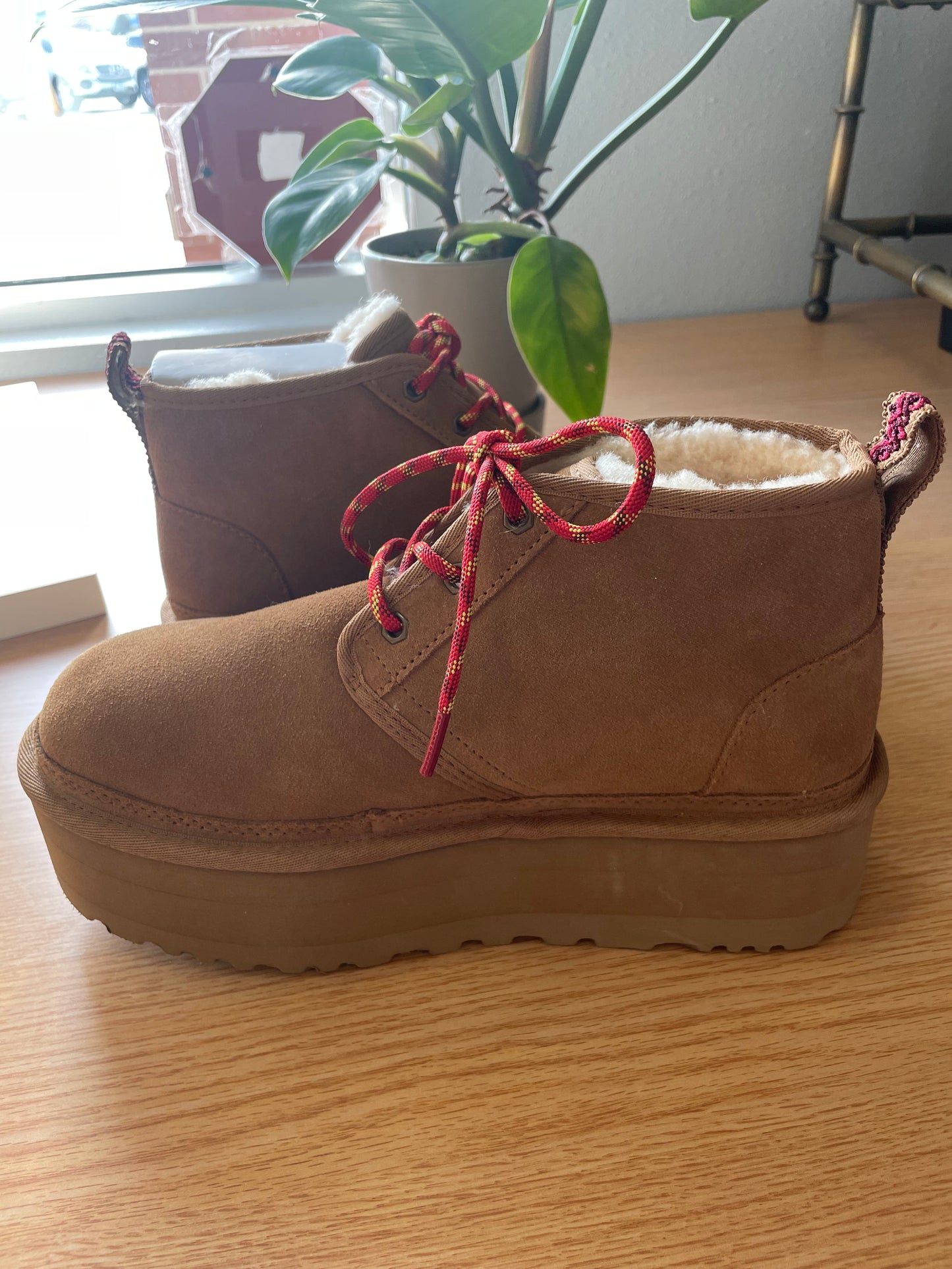 UGG "Neumel Heritage Platform"