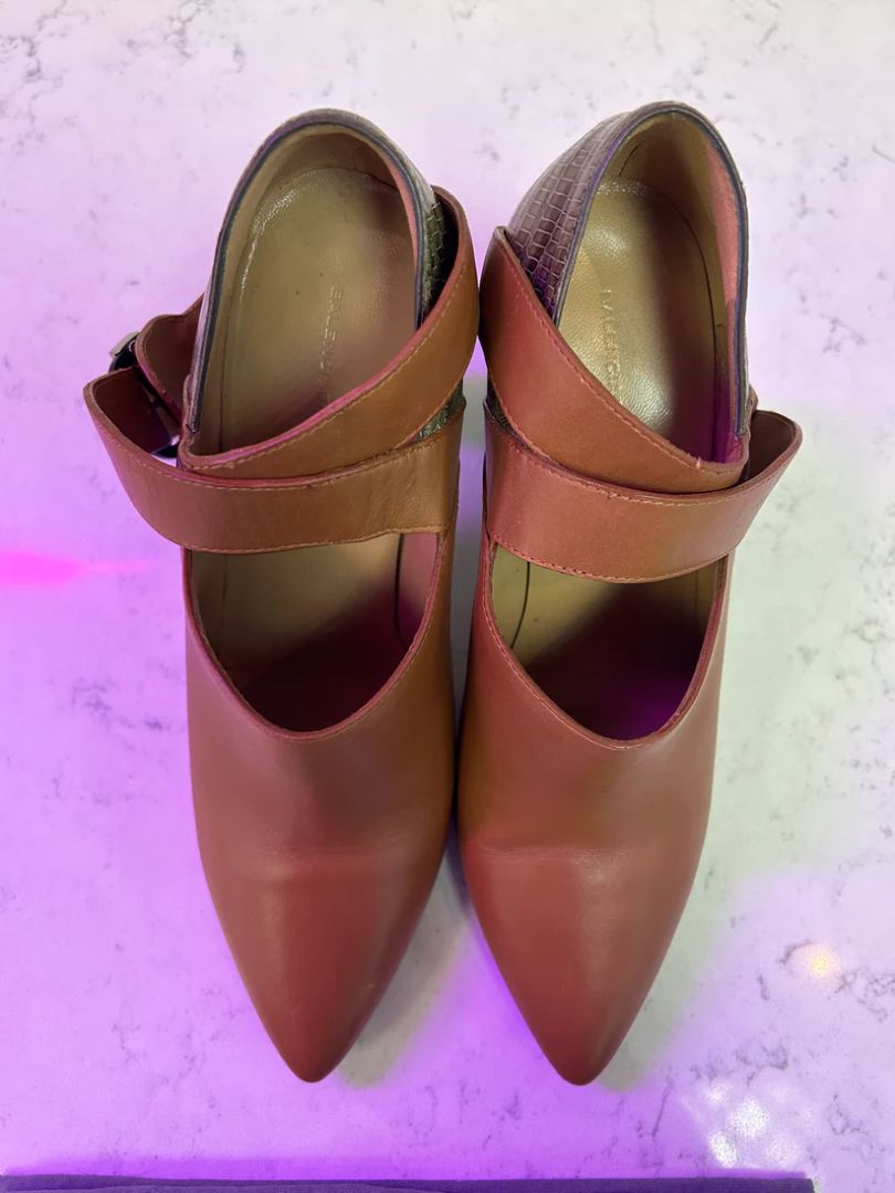 Balenciaga Women Size 7.5/8 Shoes