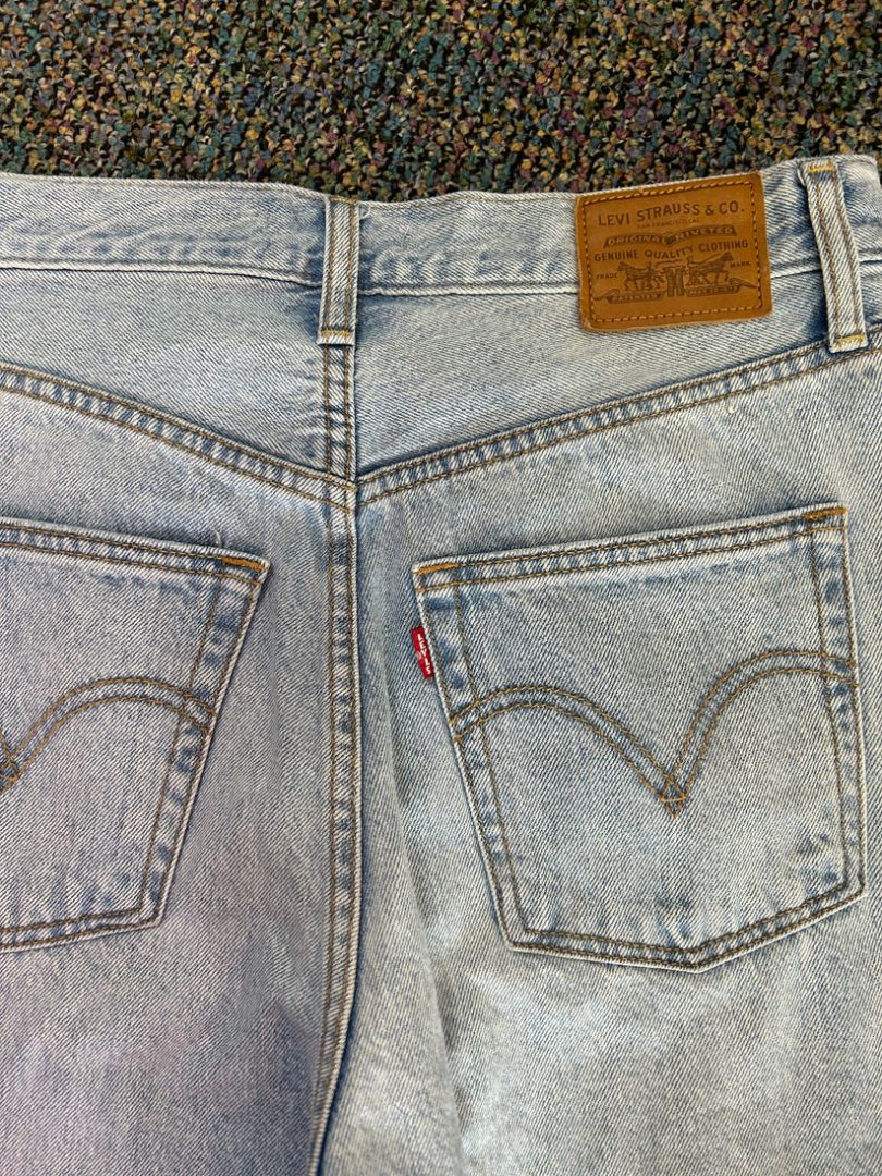 Levi's Ribcage Straight Ankle Jeans