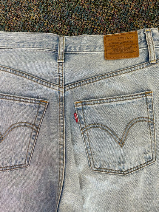 Levi's Ribcage Straight Ankle Jeans