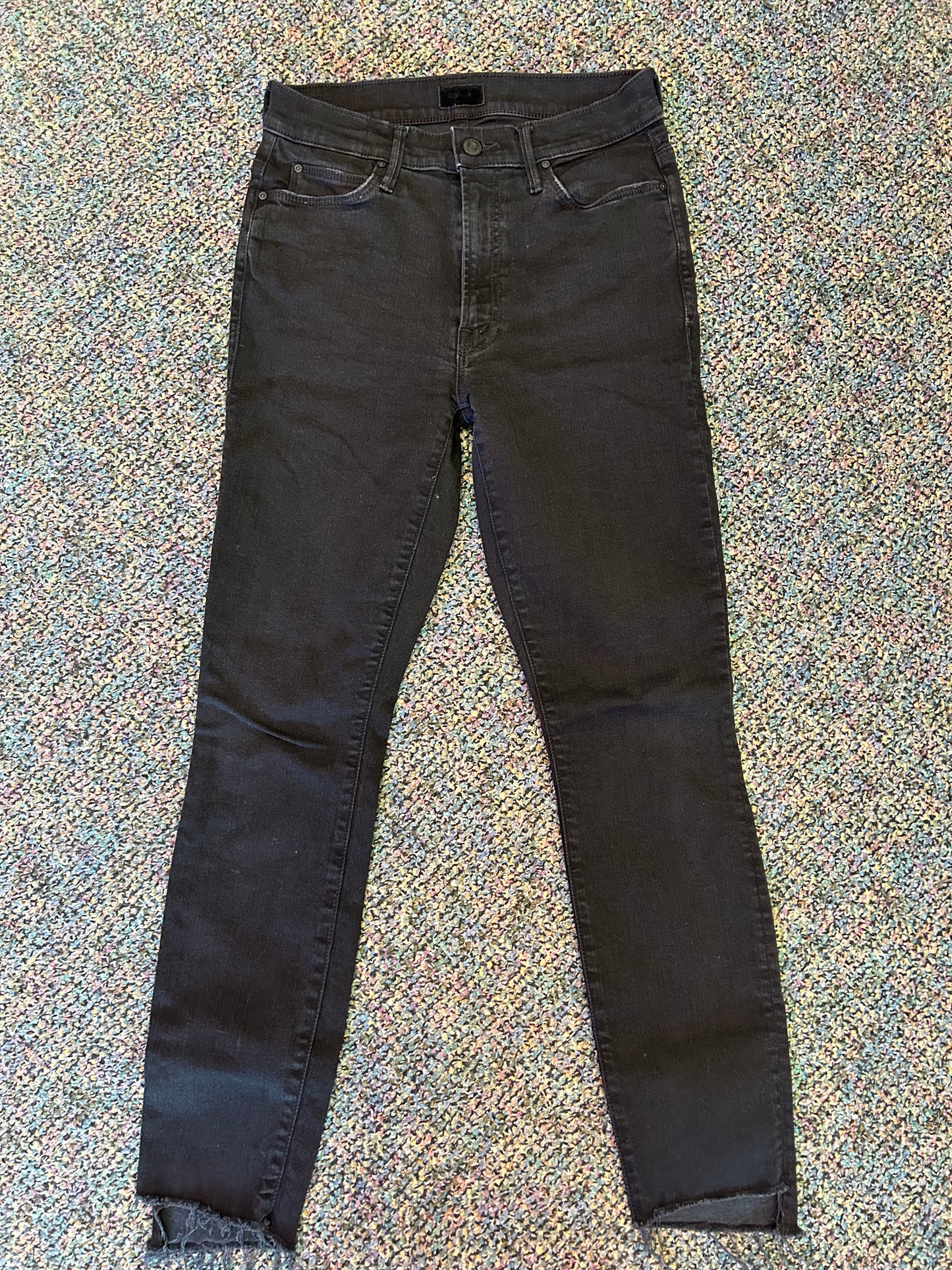 Mother "Stunner Zip Ankle Step Fray Jean"