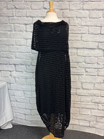 Alembika 2 Black NWT Slvless cowl holey Long w/slip