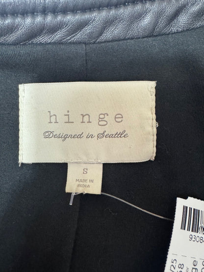 Hinge S Black 100% leather full zip assymetrical blazer