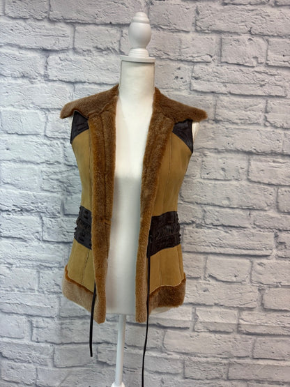 Revue M Brown LAmbskin Shearling inside