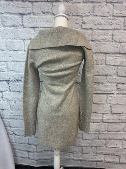 Atoir M Grey NWTLS Asymetric bttn front