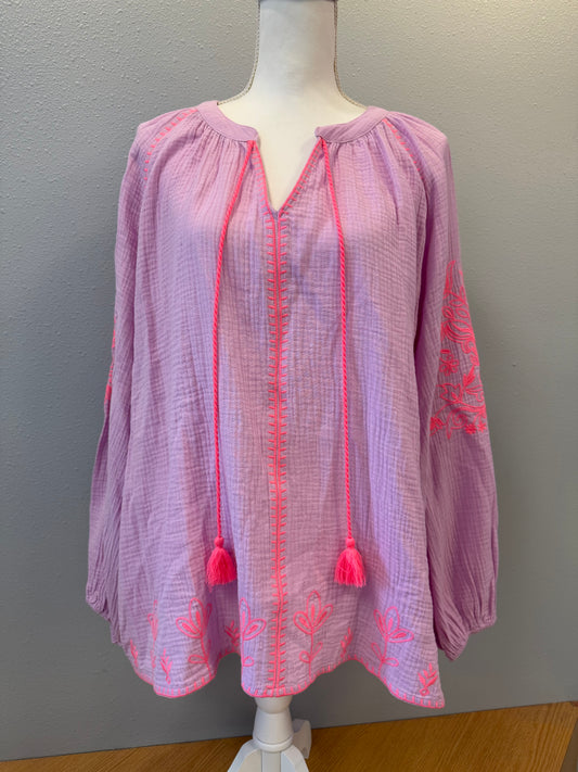 Easel 2X Purple cotton gauze LS Vcut w/ pink embroidery NWT
