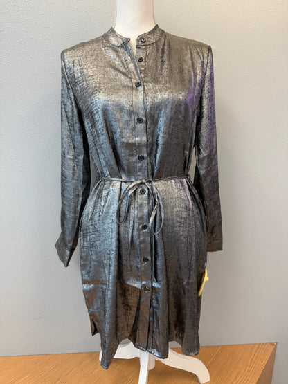 True Religion XXS Silver Metallic bttnup w/belt