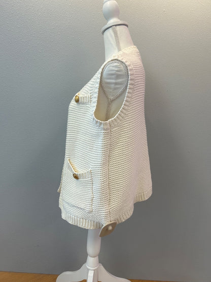 John + Jenn S Cream chunky knit sleevless cardi w/ gold bttns