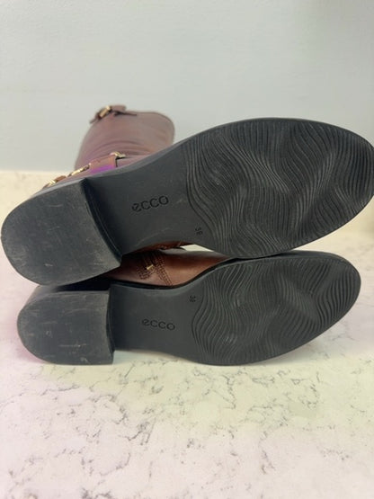 Ecco Women Size 7.5 Boots