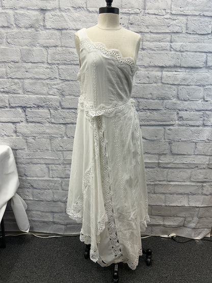 Baevely L White 1 shoulder eyelet midi w/ lace NWT