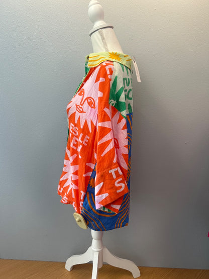 Anisa XS Red/Multi NWT Sun floral bttnup