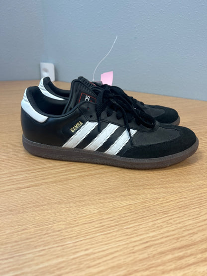 Adidas 7.5 Black/Whit lace upsambas