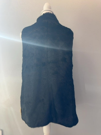 Chico's Chico's 1/8 Black Faux fur open front VEST NWT