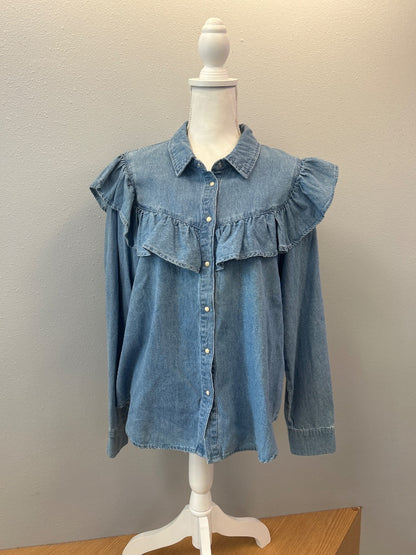 Vero Moda L Light wash NWT Chambray w/ruffle