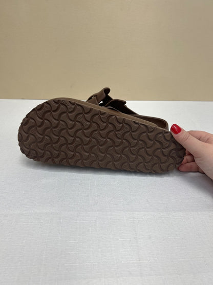 Birkenstock 10/10.5 Brown rubber slip on clogs NWOT